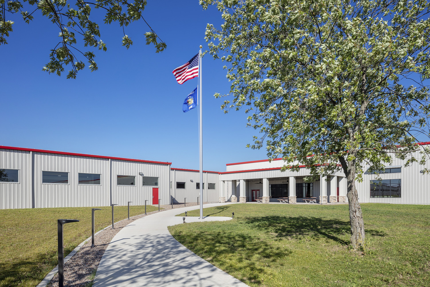 Cardinal IG Facility Expansion for Jumbo Glass Manufacturing Line