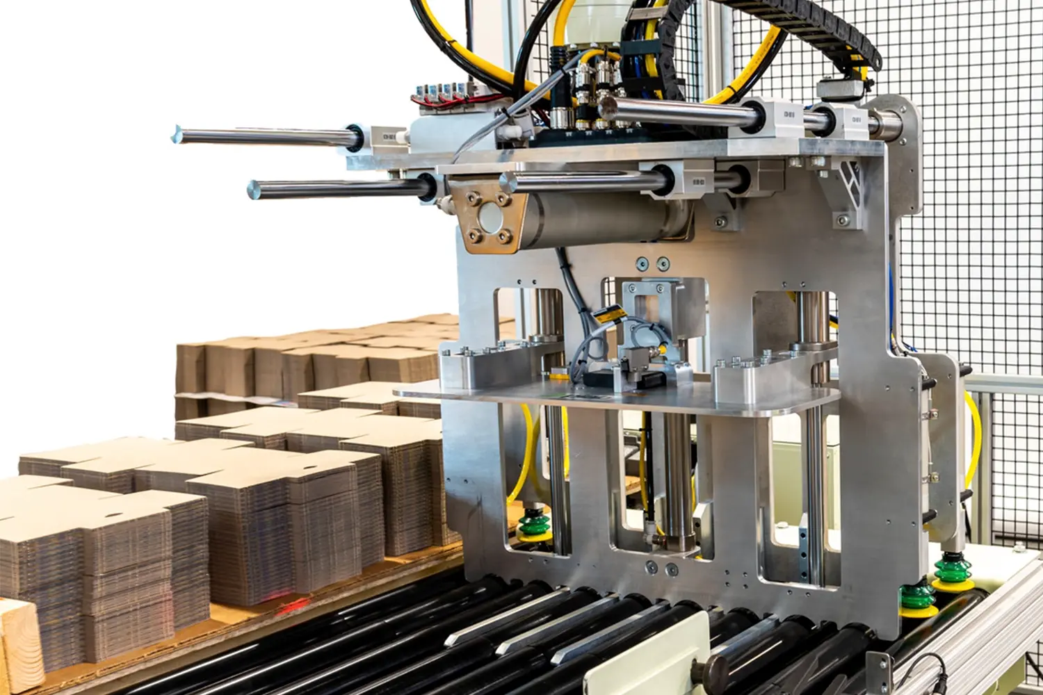 How Robots in the Workplace Maximize Efficiency and Automation